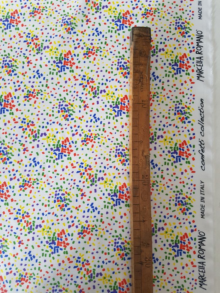 Stampa Confetti su tessuto raso di cotone made In Italy vendita al metro